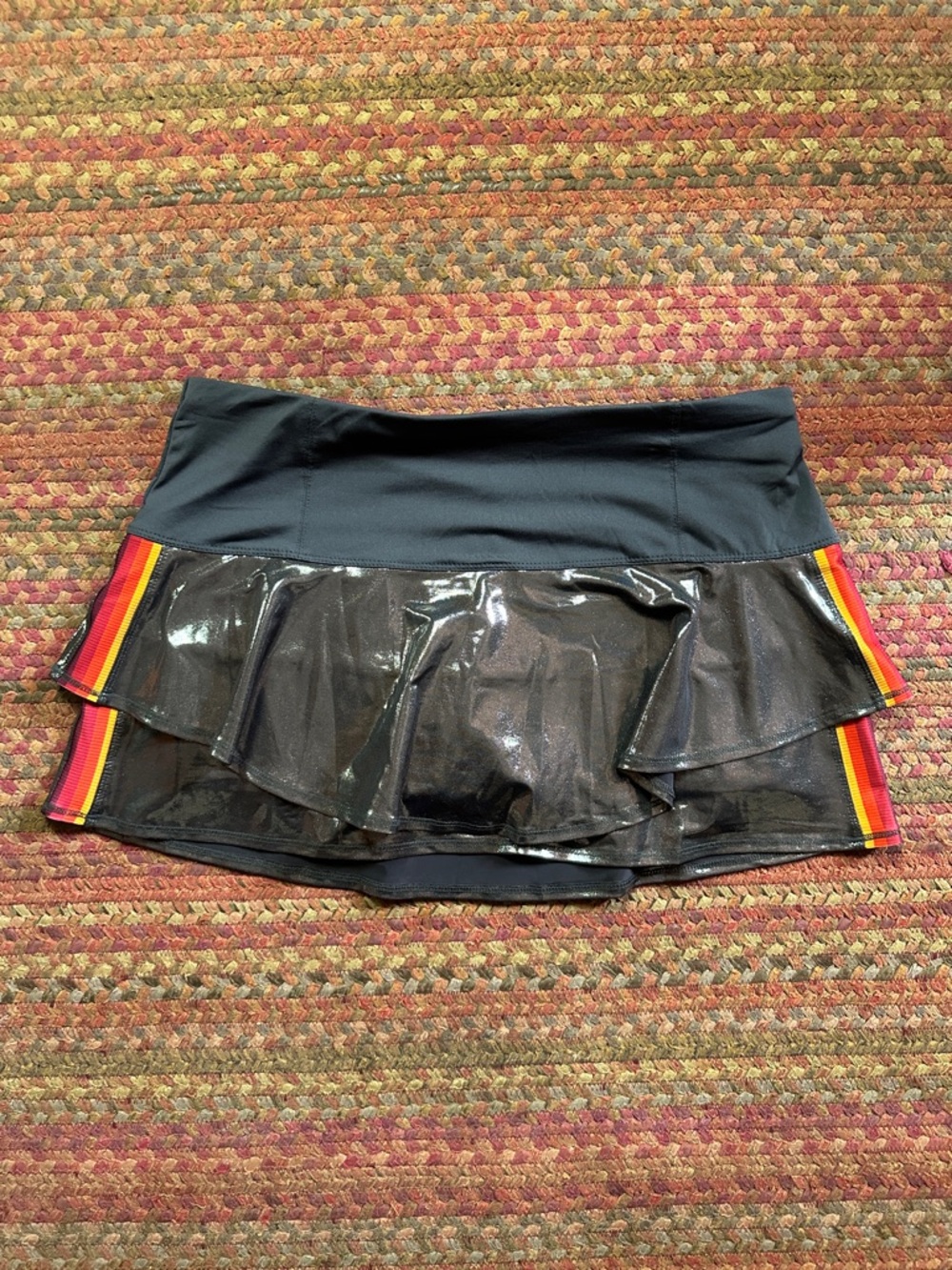 LUCKY IN LOVE SILVER FOIL RETRO STRIPE TIERED TENNIS SKORT